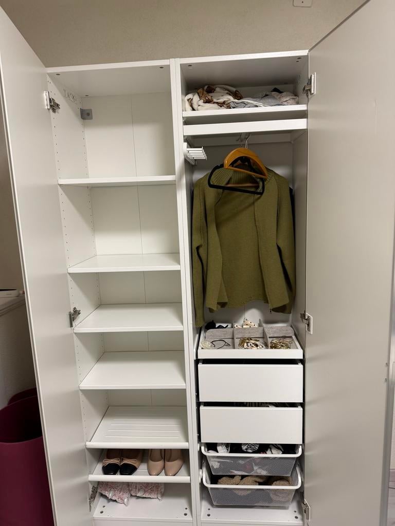 Witte ladekast met planken en hanggedeelte, Overige materialen, Gebruikt, 50 tot 75 cm, 200 cm of meer