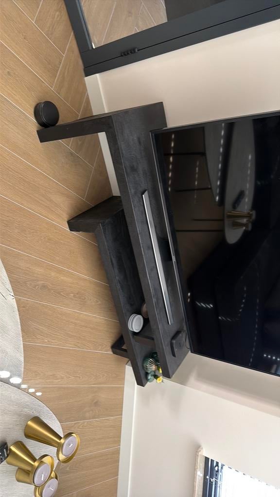 Tv meubel, Huis en Inrichting, Tafels | Statafels, Ophalen, Zo goed als nieuw