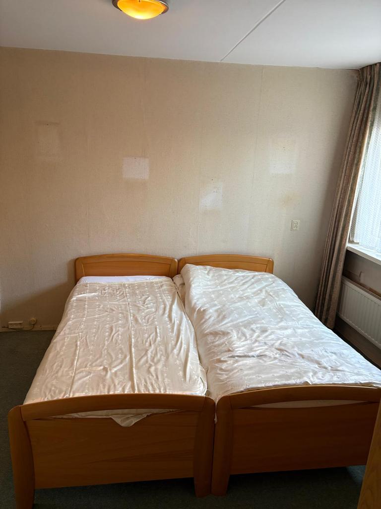 Gratis, 2 eenpersoonsbedden, Ophalen, Gebruikt, Eenpersoons