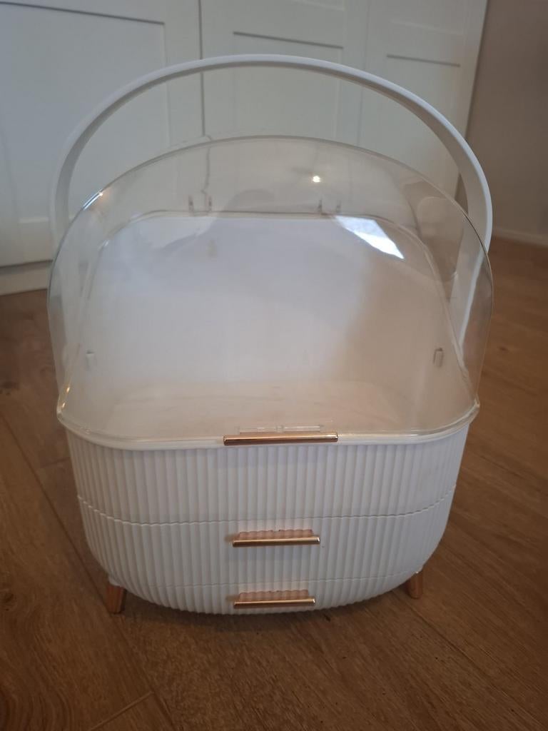 Make-up organizer met lades, Ophalen