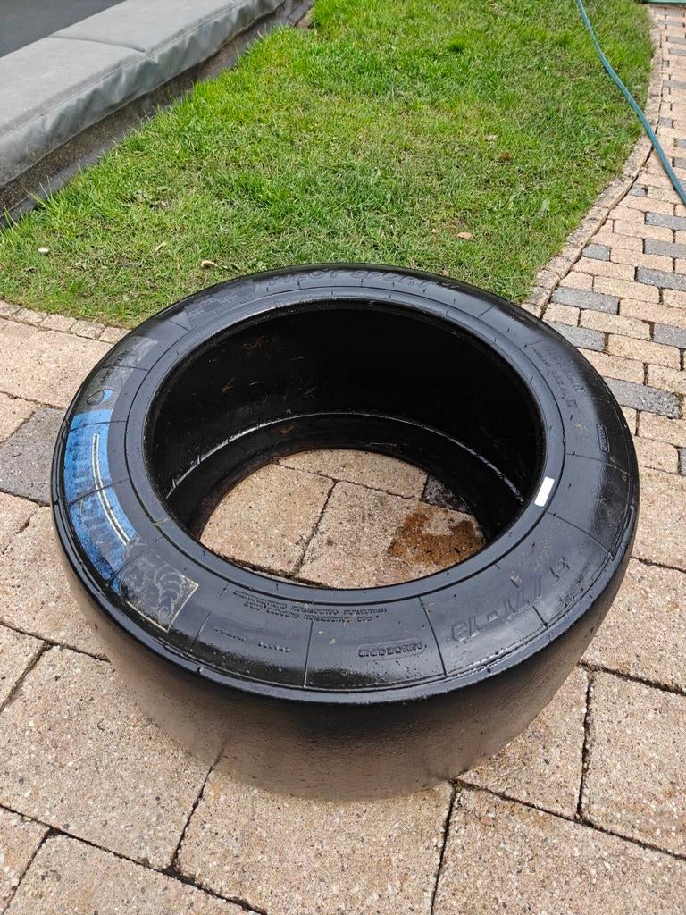 Raceband Michelin, te gebruiken als bloembak of vijver, Ophalen, Gebruikt, Rond, 60 cm of meer