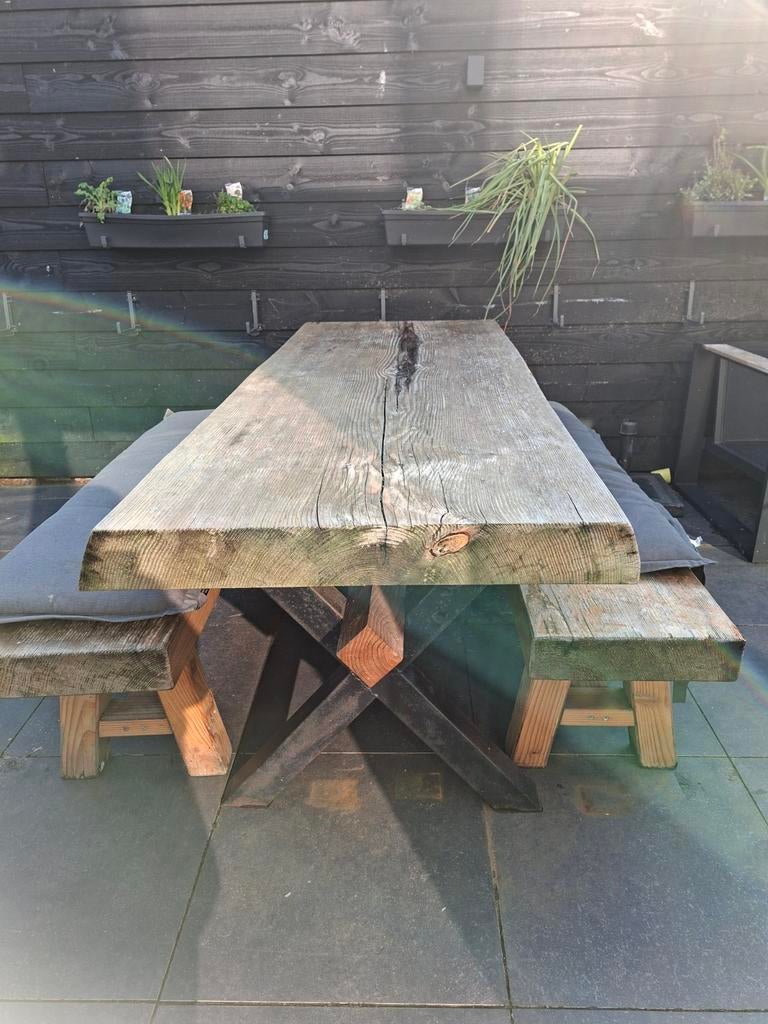 Zware houten tafel met banken en kussens, Tuin en Terras, Picknicktafels, Ophalen
