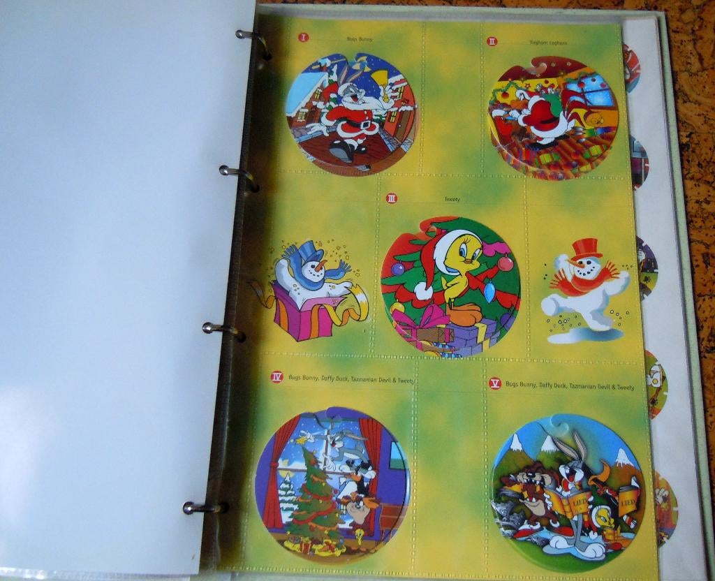 PAASAANBIEDING, FLIPPO VERZAMELING. PAASAANBIEDING!!, Verzamelen, Flippo's, Ophalen, Cheetos 24 Game, Losse flippo's, Met verzamelmap(pen)