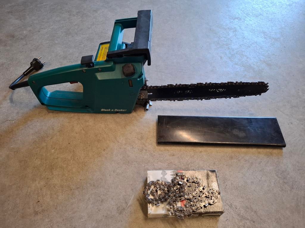 Black & Decker elektrische kettingzaag met extra ketting, Gebruikt, Kettingzaag, 600 tot 1200 watt, Ophalen of Verzenden