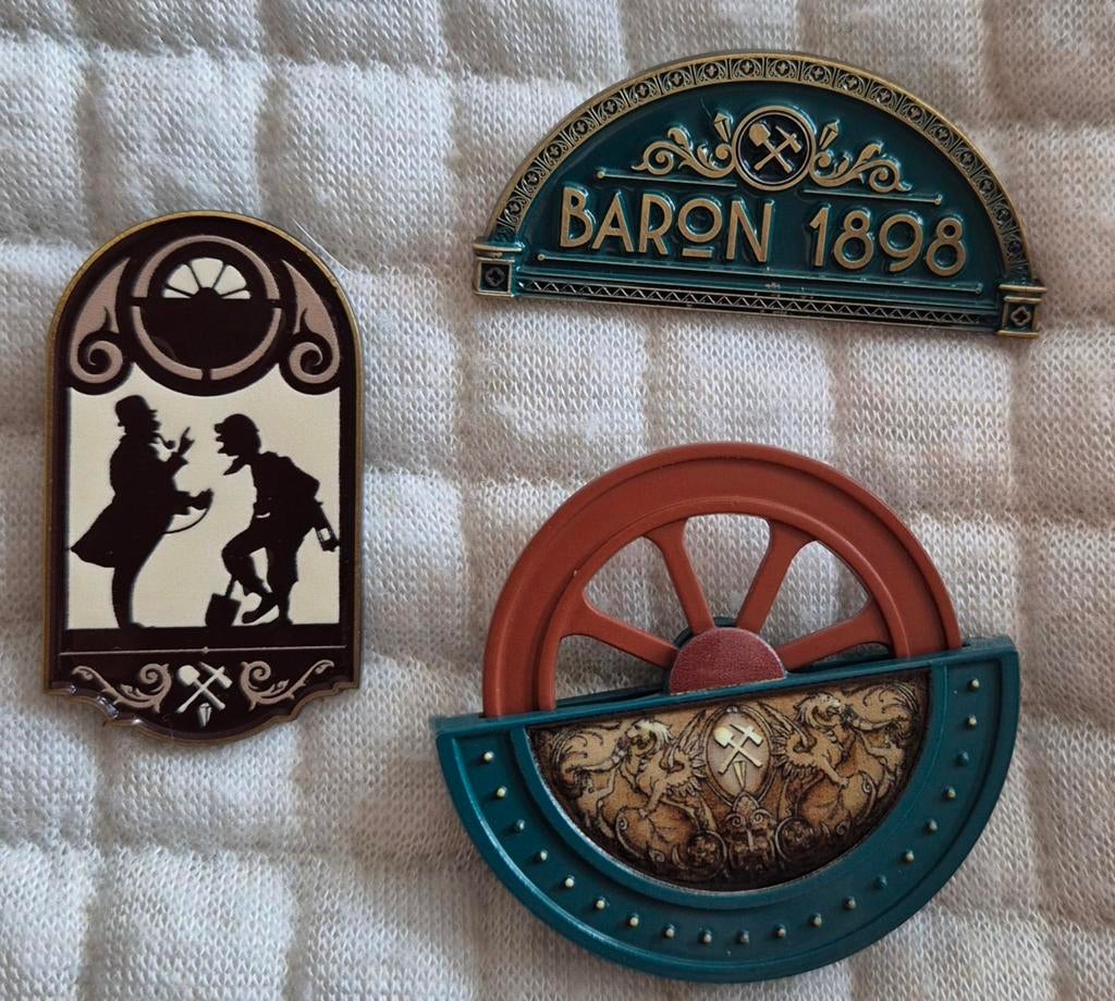 Efteling pin set "Baron 1898" - Zeldzame verzamelobjecten, Ophalen of Verzenden, Zo goed als nieuw, Button of Speldje