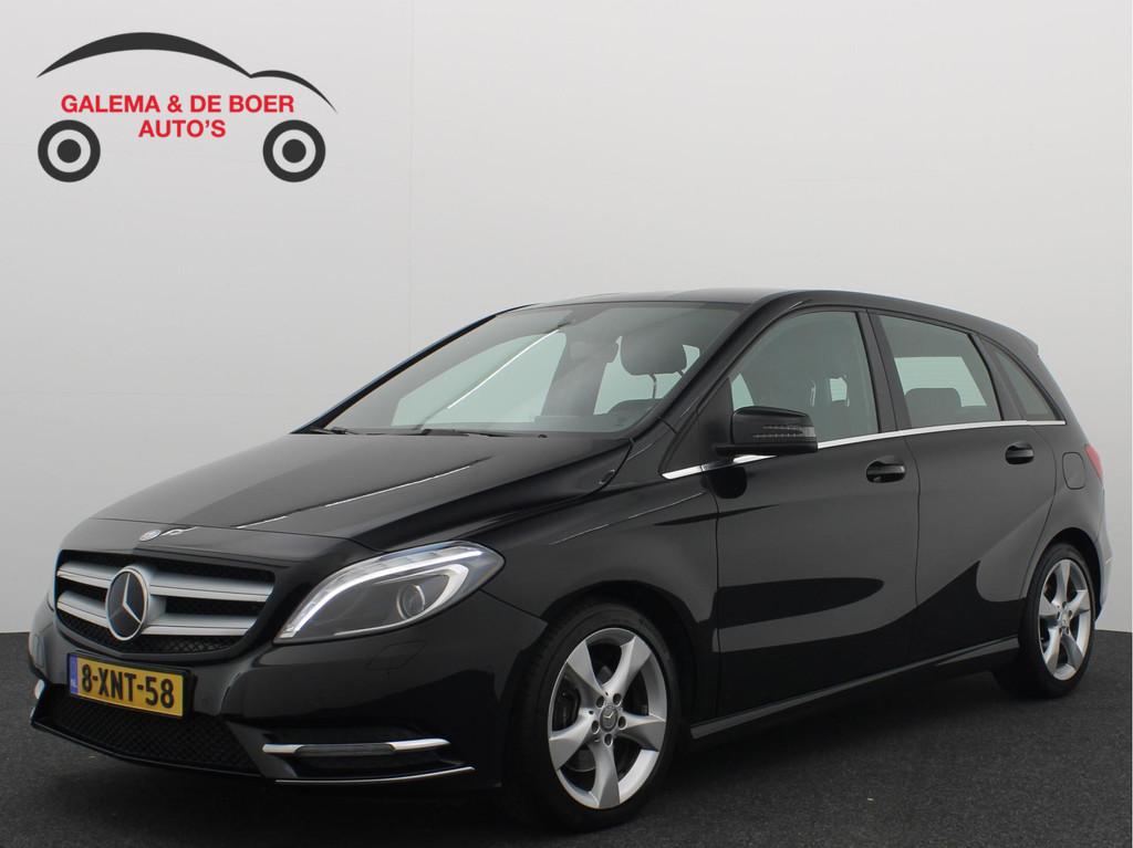 Mercedes-Benz B-Klasse 180 Prestige Comfort AUTOMAAT / XENON, 1325 kg, Gebruikt, 4 cilinders, Lichtsensor