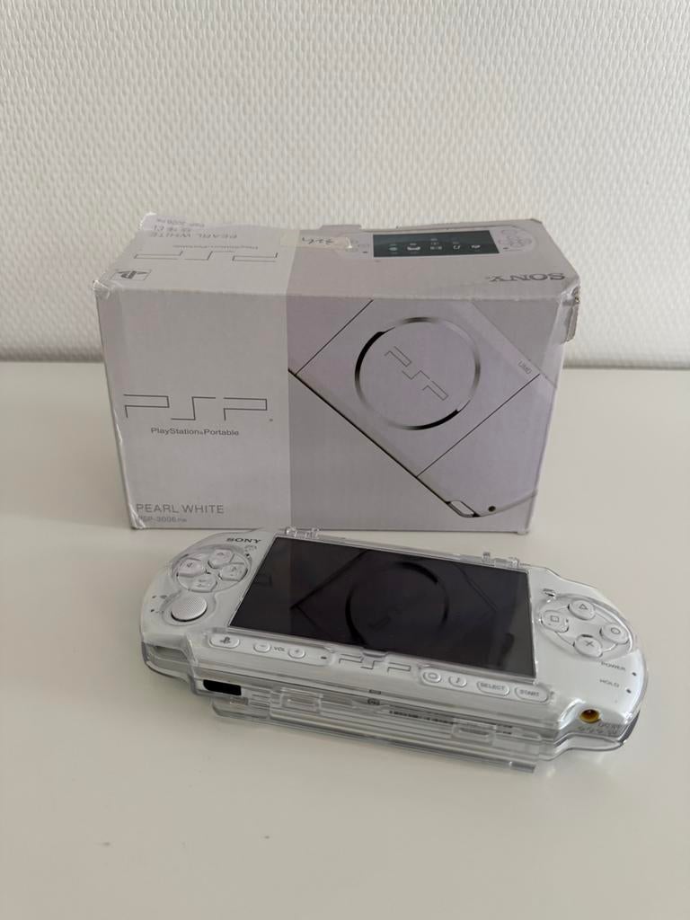 Homebrew psp 3000 pearl white, Spelcomputers en Games, Spelcomputers | Sony PSP, Ophalen of Verzenden, Zo goed als nieuw, Wit