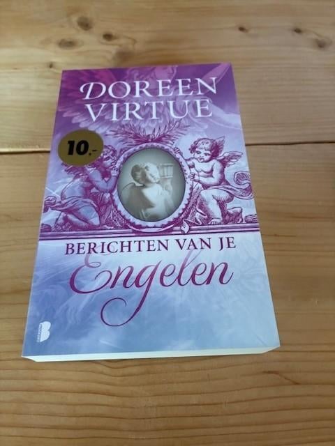 Berichten van je Engelen, Boeken, Esoterie en Spiritualiteit, Ophalen of Verzenden, Zo goed als nieuw, Spiritualiteit algemeen