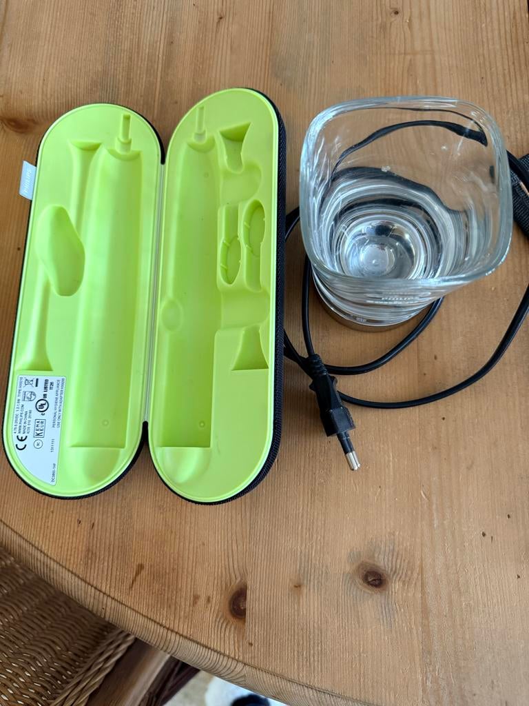 Philips Sonicare oplader HX9210 met reisetui, Ophalen of Verzenden, Gebruikt, Mondverzorging