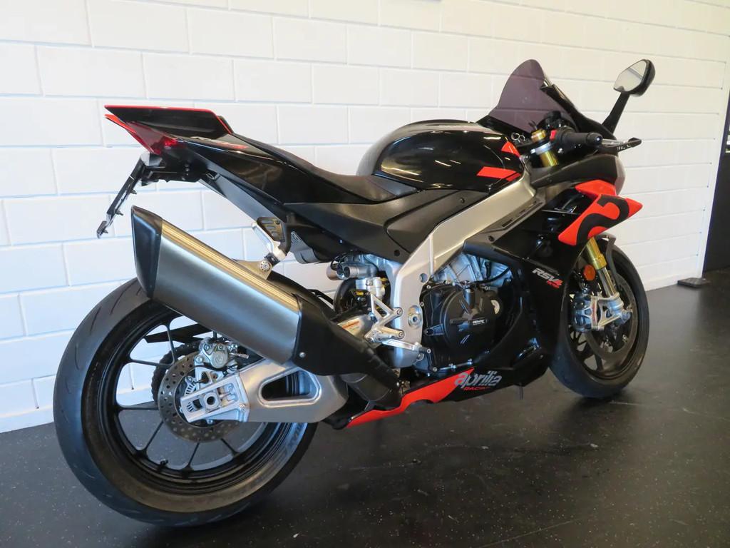 Aprilia RSV4 FACTORY APRC TOPPER! € 18.950,00, Motoren, Motoren | Aprilia, Bedrijf, Super Sport