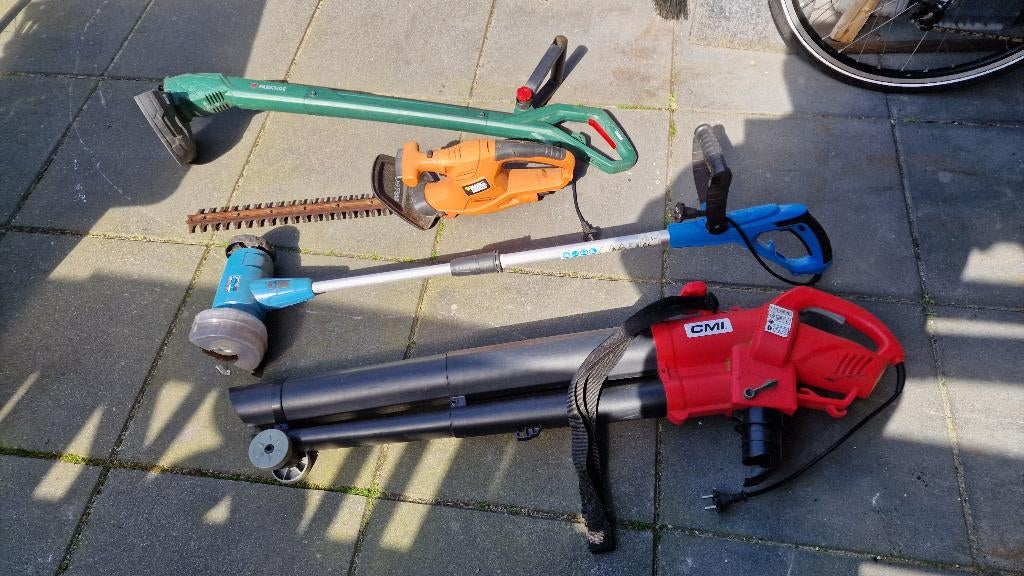 te kop electrich thuin greedschap, Elektrische grasmaaier, Ophalen of Verzenden, 40 t/m 49 cm, Opvangbak