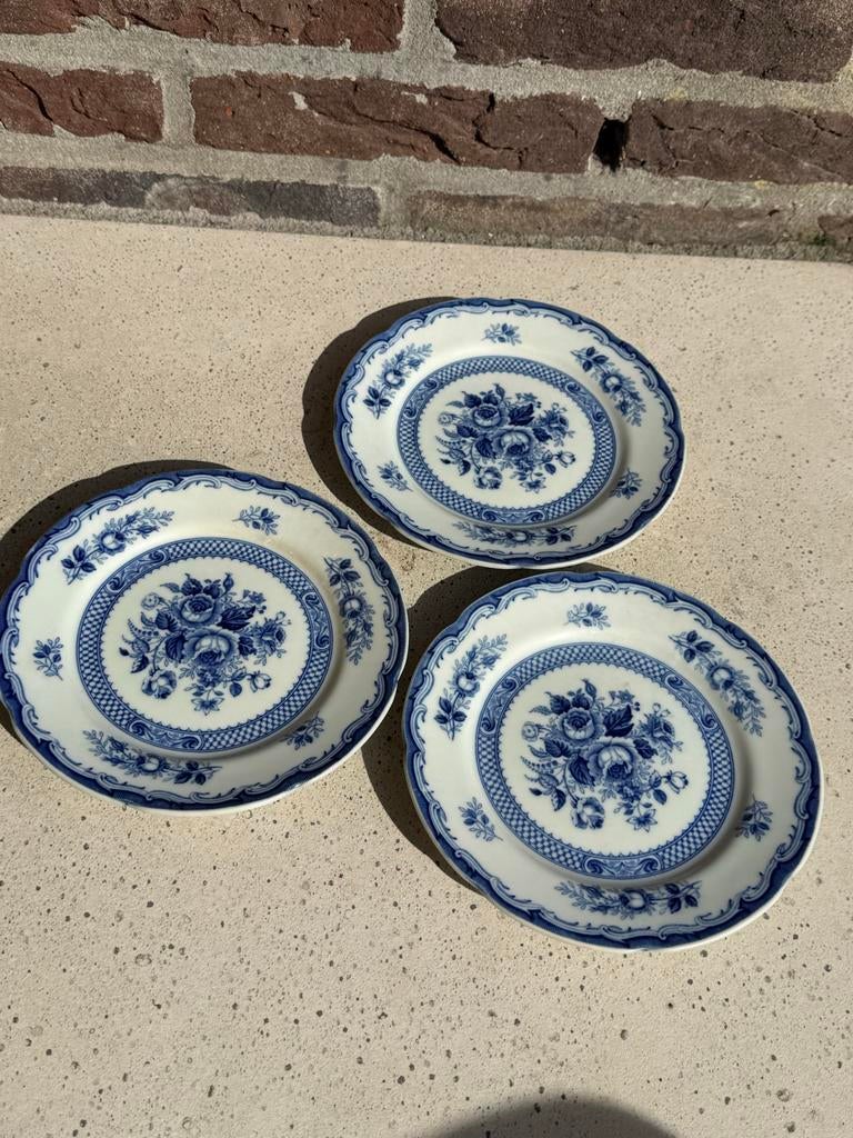 Set van 3 Blue Rose Fine China bordjes uit Japan, Antiek en Kunst, Ophalen of Verzenden