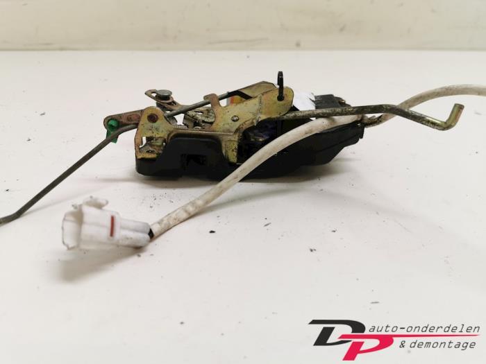 Deurslot Mechaniek 4Deurs links-voor van een Suzuki Baleno, Gebruikt, -, -, Ophalen of Verzenden