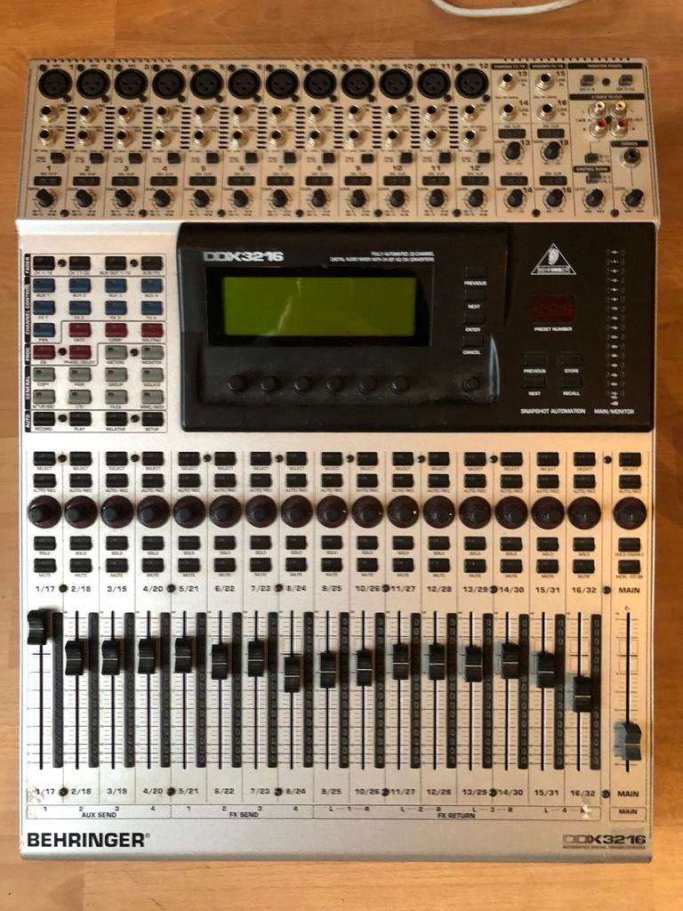 Behringer DDX3216 Digitale Mixer - scherm defect, Muziek en Instrumenten, Mengpanelen, Ophalen of Verzenden, Gebruikt, 20 kanalen of meer