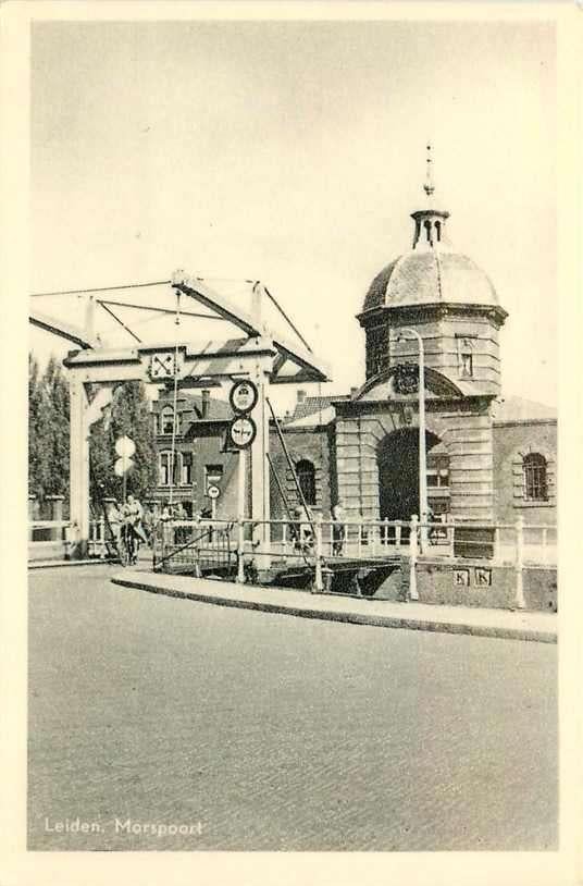 377-002-007 Leiden Morspoort, Ophalen of Verzenden, Voor 1920, Zuid-Holland