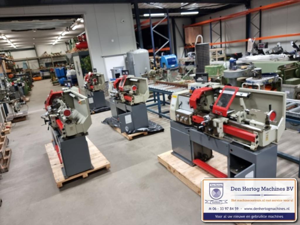 Draaibank lathe HU 310 VAC ZMM CU325 metaaldraaibank 400V, Ophalen, Gebruikt, Metaaldraaibank, 500 tot 1000 mm