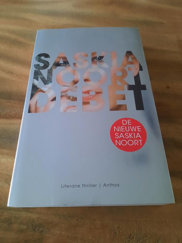 Saskia Noort - Debet - Nieuw, Ophalen of Verzenden, Zo goed als nieuw, Saskia Noort