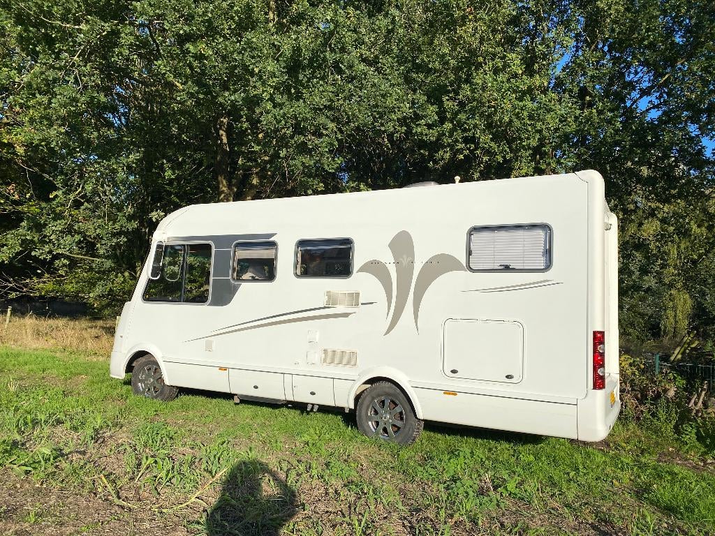 Niesmann Bischoff Arto 64GL, euro 5, 123000km, model 2012, Caravans en Kamperen, Campers, Integraal, Niesmann+Bischoff, Vloeistofverwarming
