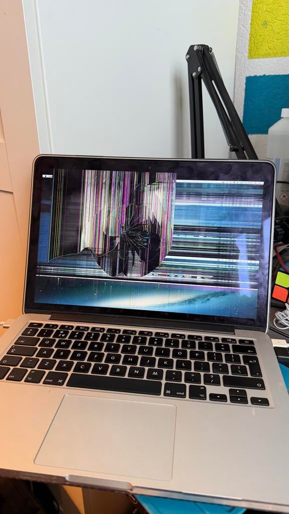 Macbook pro retina 2,5 Ghz Intel core i5 (scherm kapot), Computers en Software, Apple Macbooks, MacBook Pro, Gebruikt, 2 tot 3 Ghz