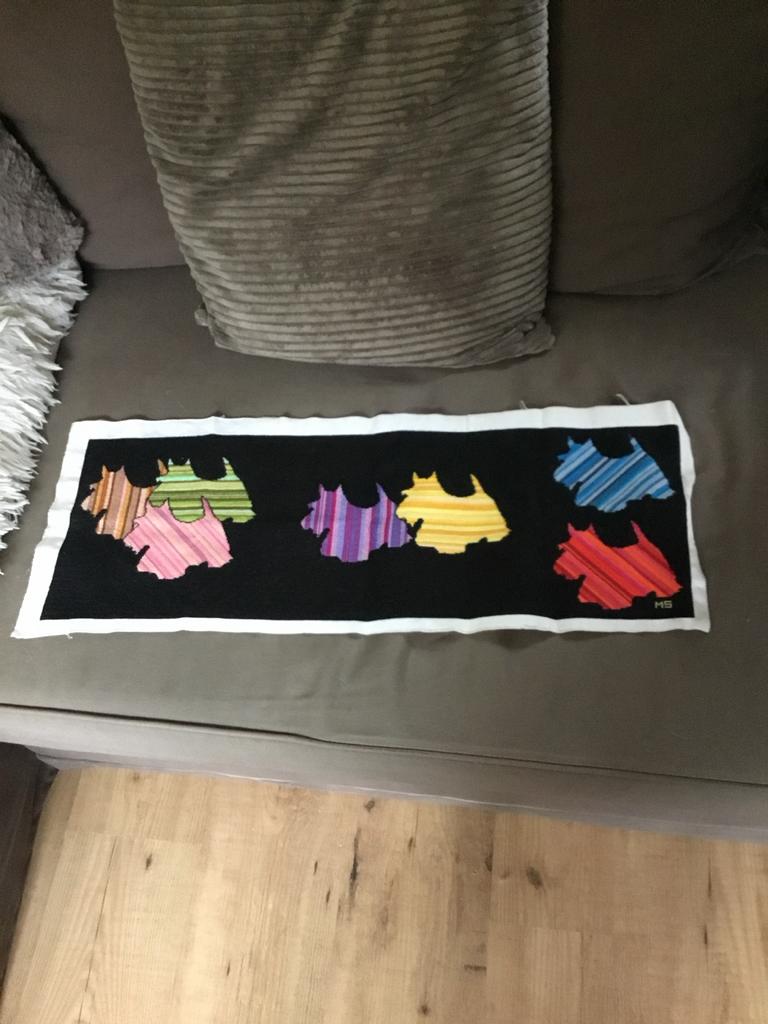 Geborduurde Tafelloper Schotse Terriër 66x22, Ophalen of Verzenden, Gebruikt, Handborduren, Overige typen