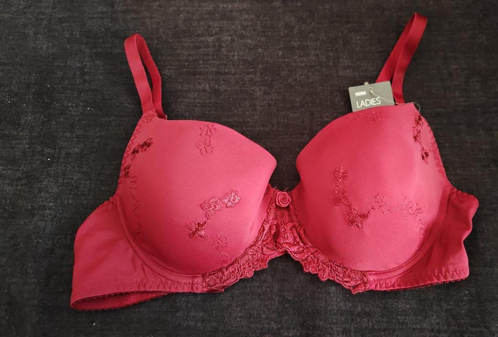 BH 85 B kleur bordeau nieuw, Ophalen of Verzenden, BH