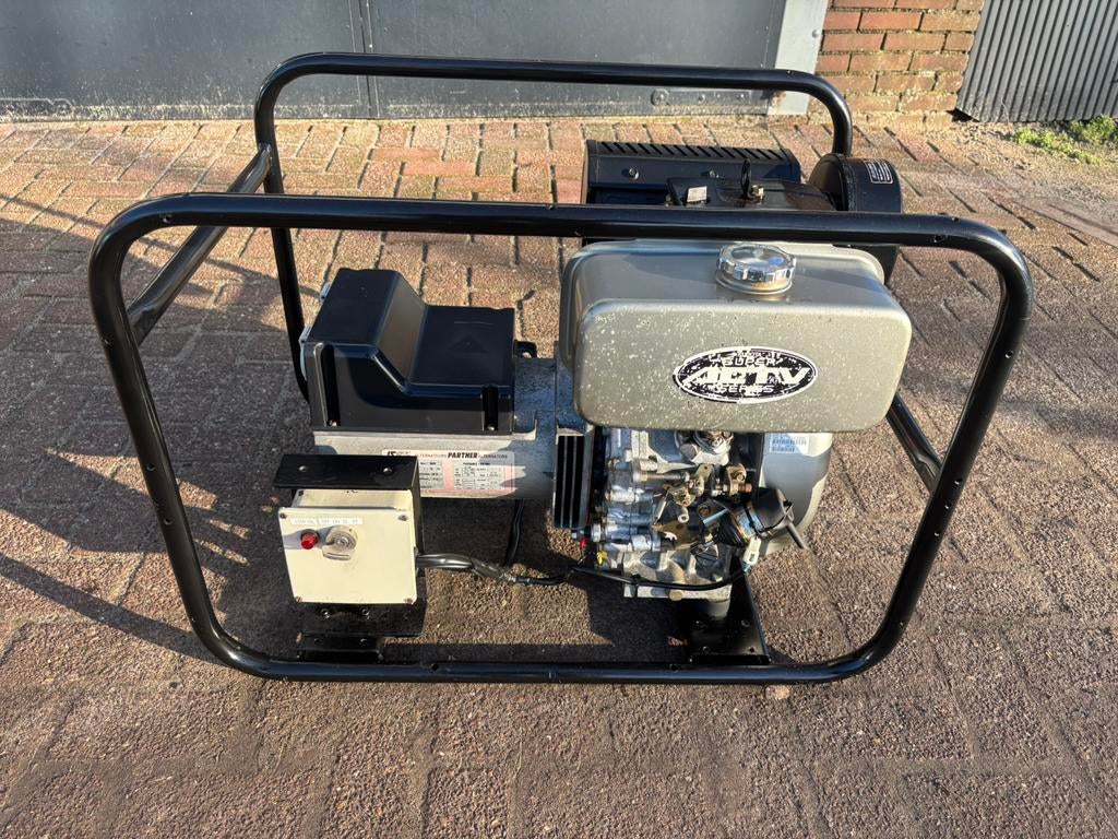 5,5 KVA aggregaat 230 Volt Kubota diesel generator, Ophalen, Gebruikt, Elektrisch startend, Dieselolie