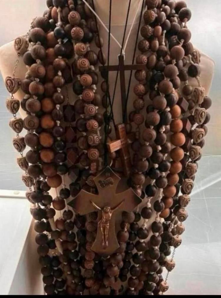 Crucifixen en religieuze artikelen ,prijs op aanvraag, Antiek en Kunst, Ophalen of Verzenden