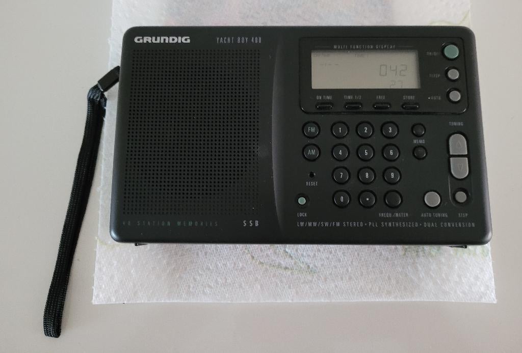 Wereldontvanger Grundig Yachtboy 400, Ophalen of Verzenden, Zo goed als nieuw, Wereldontvanger