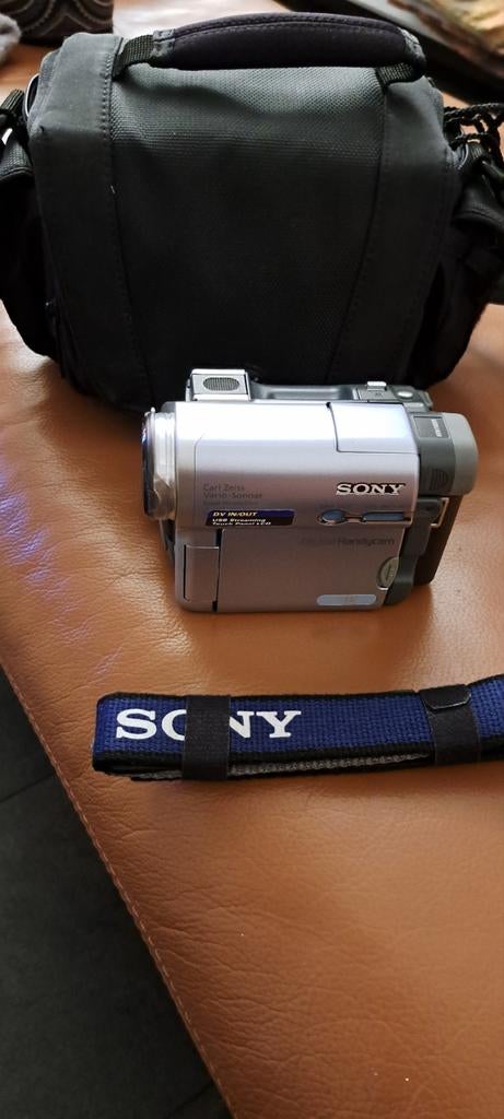 Sony Handycam DCR-TRV 19E Camcorder met Tas, Mini dv, Gebruikt, Ophalen of Verzenden, 8 tot 20x