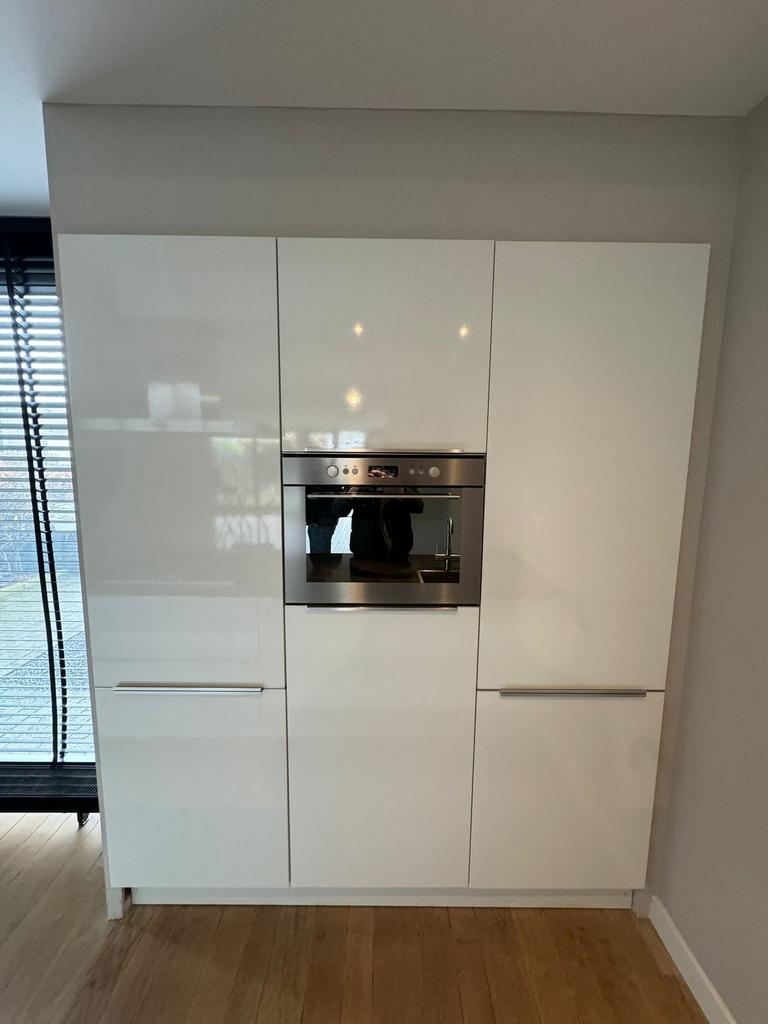 Compleet Kookeiland Modern + Wandkast + GEDEMONTEERD, Wit, Ophalen of Verzenden, Zo goed als nieuw, Composiet