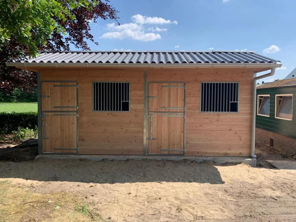 dubbelwandige paardenstallen, Dieren en Toebehoren, Stalling en Weidegang, Weidegang, 4 paarden of pony's of meer