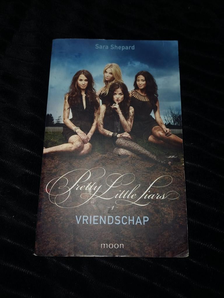 Sara Shepard - Vriendschap, Ophalen of Verzenden, Gelezen, Sara Shepard