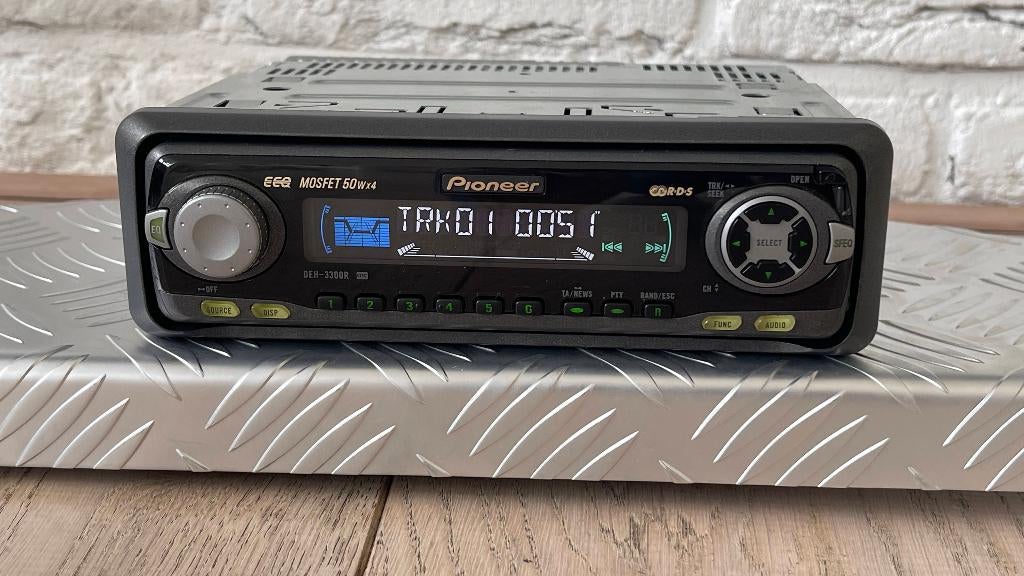 Pioneer DEH 3300R CD autoradio Mosfet 50w x 4 RDS, Ophalen of Verzenden, Gebruikt