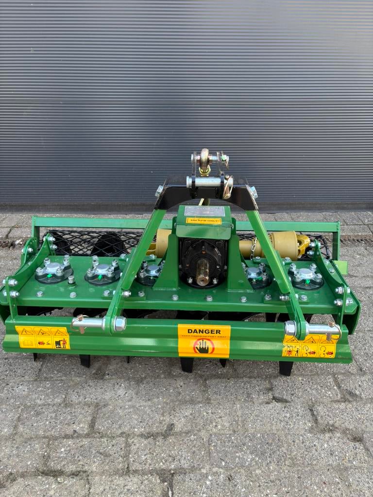 Rotorkopeggen achter minitractor, Ophalen, Grondbewerking