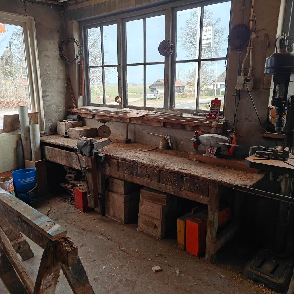 Timmer werkplaats inventaris, antiek en brocante., Ophalen