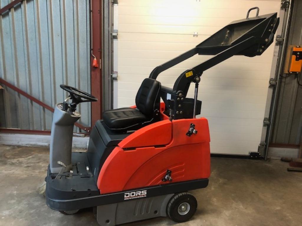 Veegmachine Hako Sweepmaster B980 RH bj.2015, Ophalen of Verzenden