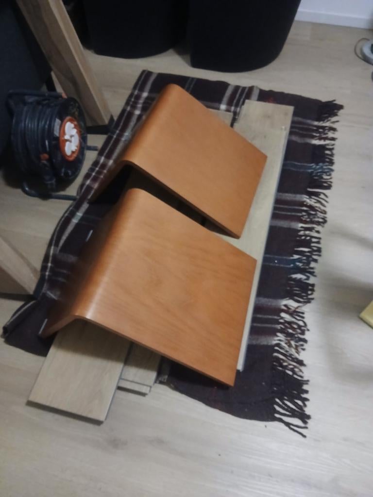 Auping auronde nachtkastjes walnoot/kersen  48 cm senioren, Steen of Klei, Zwart, Ophalen of Verzenden, 15 m² of meer