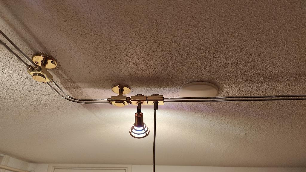 Lamp railsysteem, Ophalen, Gebruikt, Metaal