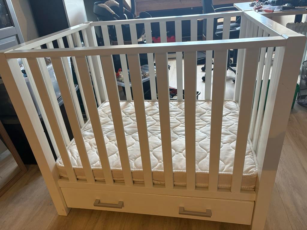 Witte babybox / kinderbox, Ophalen, Zo goed als nieuw, Ledikant