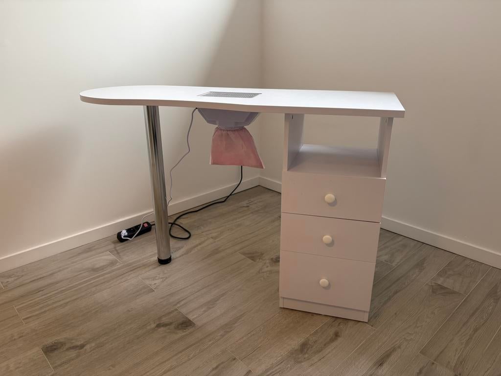 manicure tafel, Ophalen of Verzenden, Zo goed als nieuw, Gehele gezicht