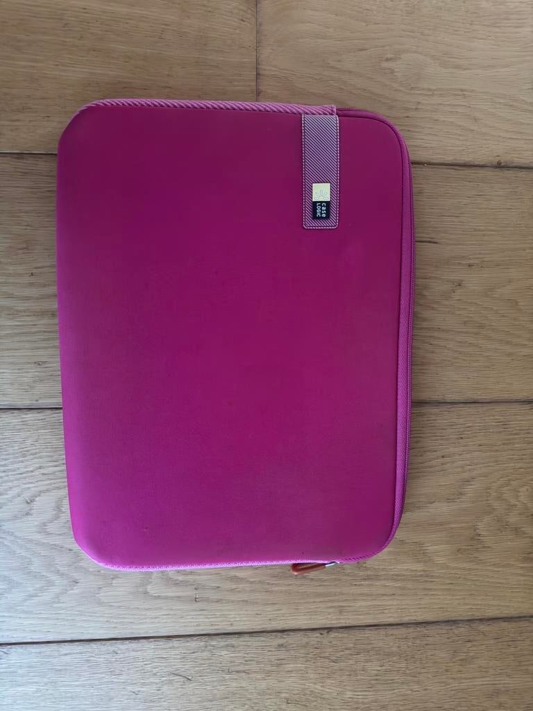 Case Logic Laptophoes 13/14 inch, Ophalen of Verzenden, 13 inch, Gebruikt