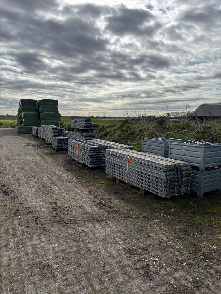 Layher Blitz Steigermateriaal Staal - Diverse onderdelen, Ophalen of Verzenden, Gebruikt, Gevelsteiger, 5 meter of hoger