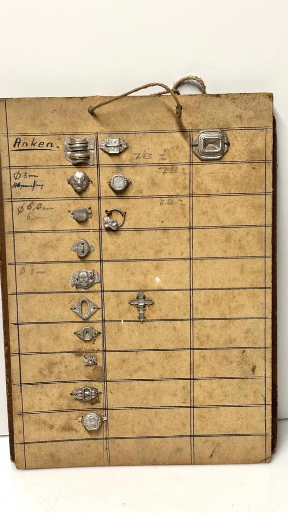 2 Antieke Sieraad Monsterboarden (goudsmid edelsmid), Ophalen of Verzenden