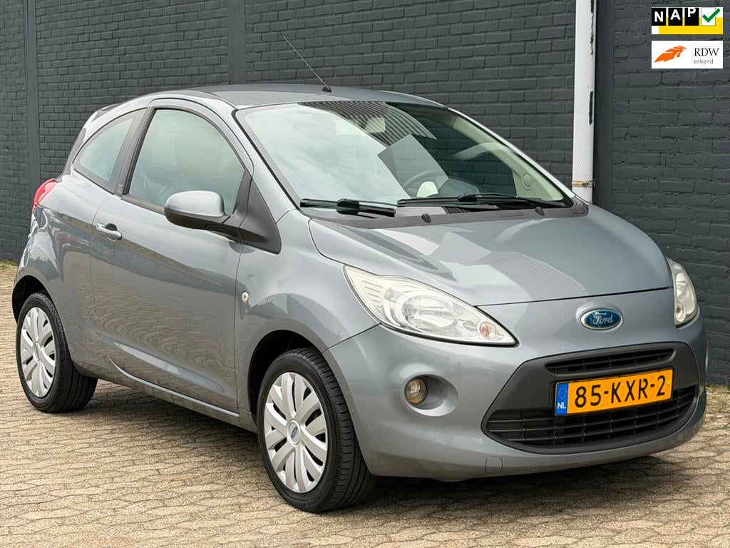 Ford Ka 1.2 Titanium AIRCO-CLIMA PDC NIEUW APK NAP, Voorwielaandrijving, Stof, Gebruikt, 4 cilinders