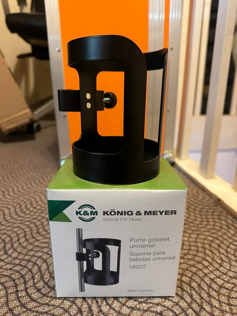 K&M bekerhouder voor statief, Ophalen of Verzenden, Zo goed als nieuw, Drums of Percussie