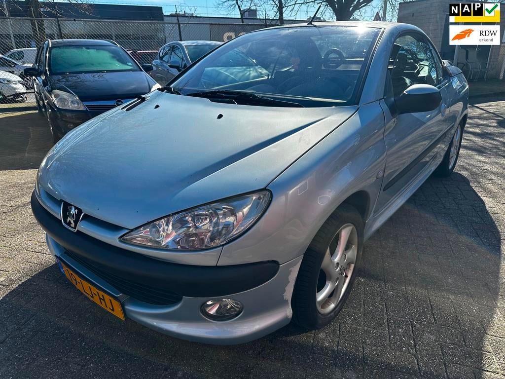 Peugeot 206 CC 1.6-16V Premium, Voorwielaandrijving, Gebruikt, 4 cilinders, Cabriolet