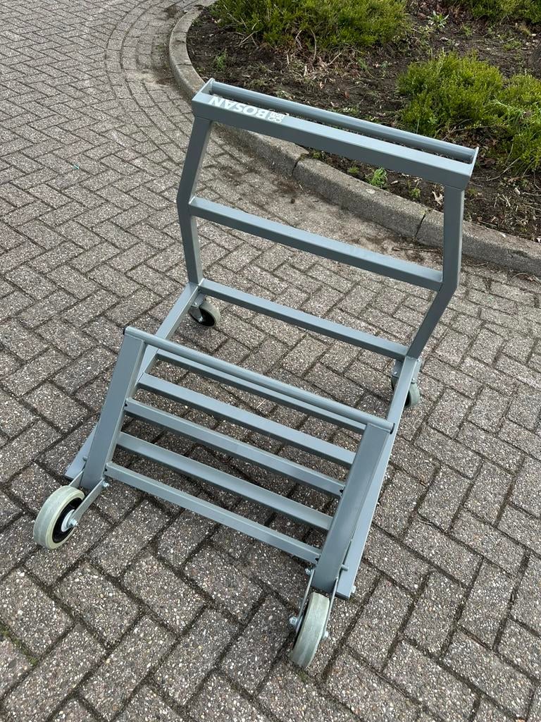 Wagen/kar voor lange mat, springkussen of airtumblingbaan, 100 liter of meer, Ophalen, Zo goed als nieuw, Transportkar