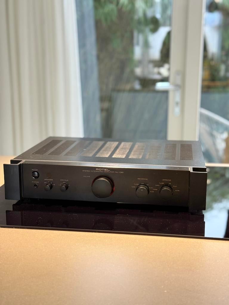 Rotel RA-1060 Versterker, Ophalen, Zo goed als nieuw, 120 watt of meer, Overige merken