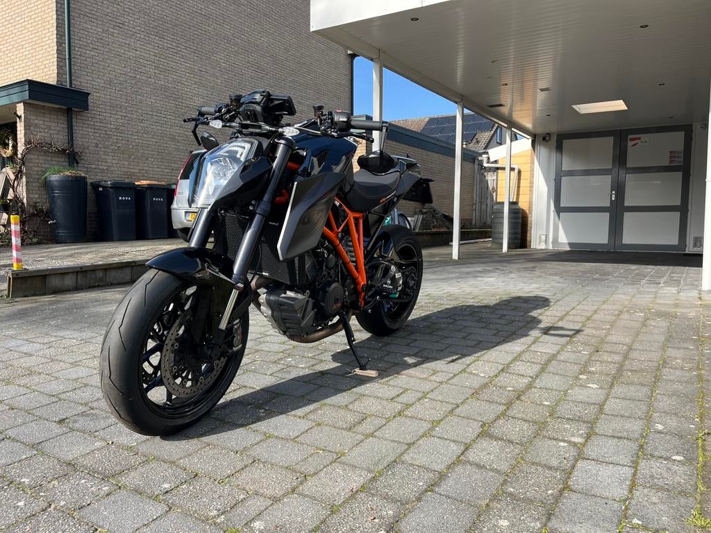 KTM Superduke 1290 R (getuned), 2 cilinders, Motorrijbewijs A, Bedrijf, 1301 cc