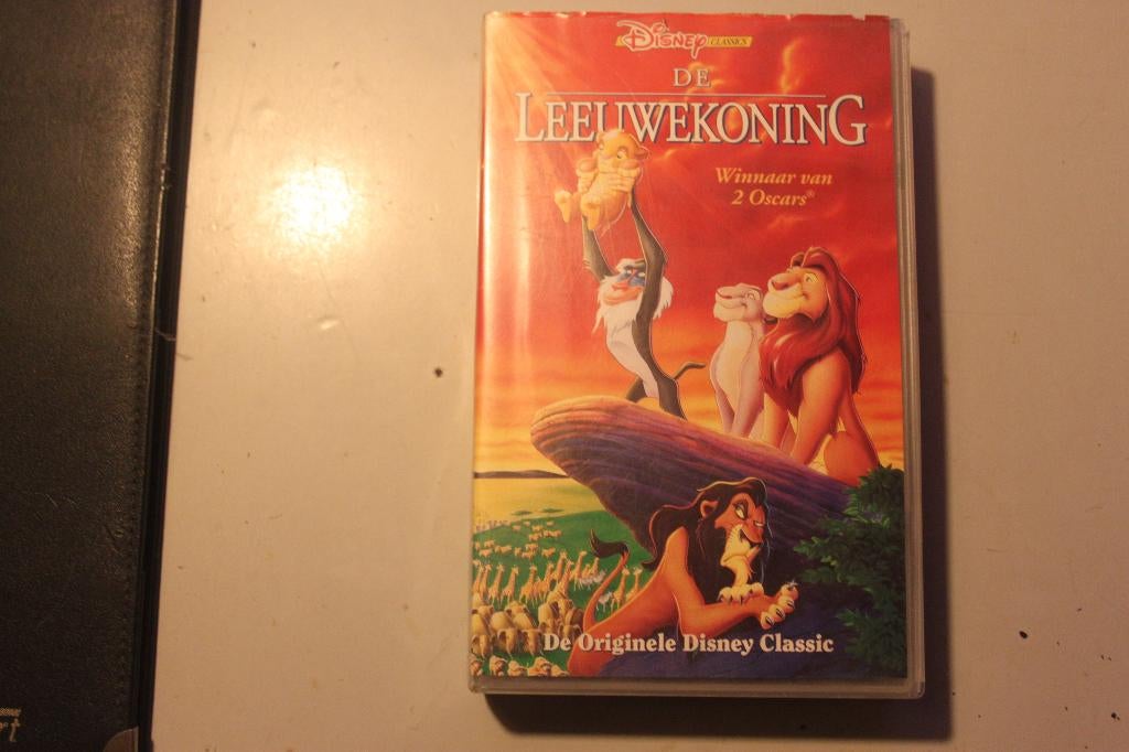 800h - vhs - disney - de leeuwenkoning, Alle leeftijden, Ophalen of Verzenden, Gebruikt, Komedie